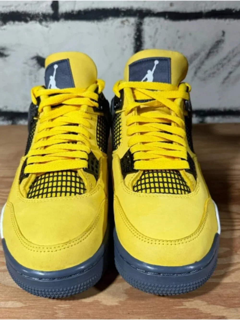 Air Jordan 4 Retro Lightning (2021) Yellow